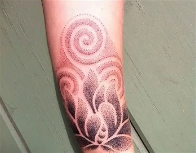 Dab tsi yog pointillism tattoo?