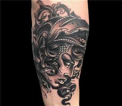 Medusa rau tattoo Spark