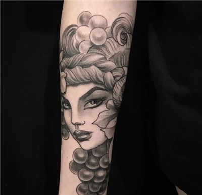 poj niam rau tattoo