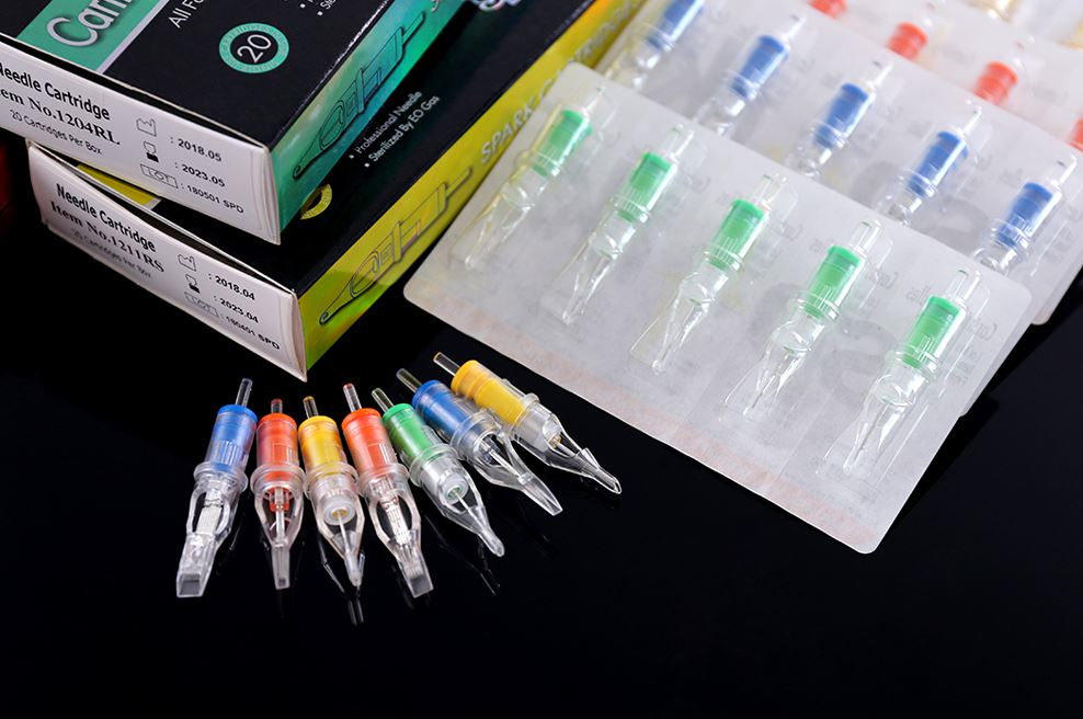 Yuav Ua Li Cas Xaiv Ib Lub Tattoo Cartridge